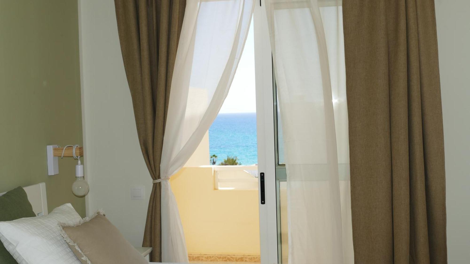 Blue Lagoon Apartment *